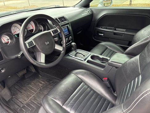 Used 2010 Dodge Challenger R/T image 13