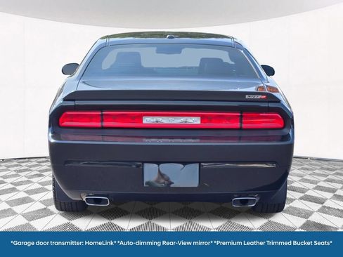 Used 2009 Dodge Challenger SRT8 w/ SRT Option Group II RWD image 17