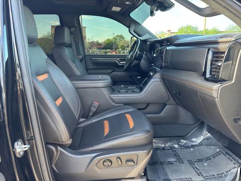 Used 2024 GMC Sierra 2500 AT4 w/ AT4 Premium Plus Package AWD/4WD image 31
