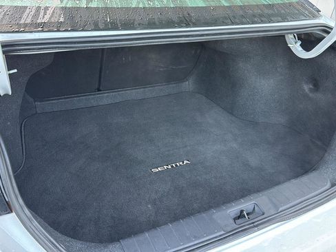 Used 2025 Nissan Sentra SV image 28