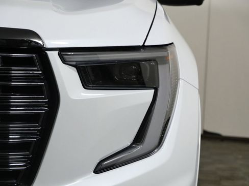 New 2026 GMC Acadia Denali Ultimate image 7