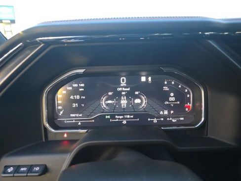 Used 2023 GMC Sierra 1500 AT4 w/ AT4 Premium Package image 18