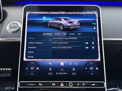 Used 2023 Mercedes-Benz S 500 4MATIC w/ AMG Line image 29