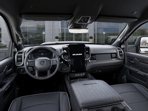 New 2026 RAM 2500 Limited AWD/4WD image 15