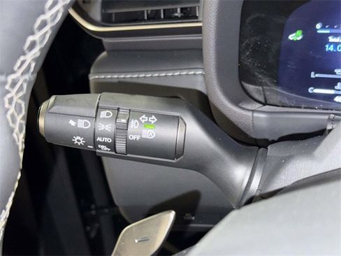 Certified 2025 Lexus LX 700h Overtrail image 30