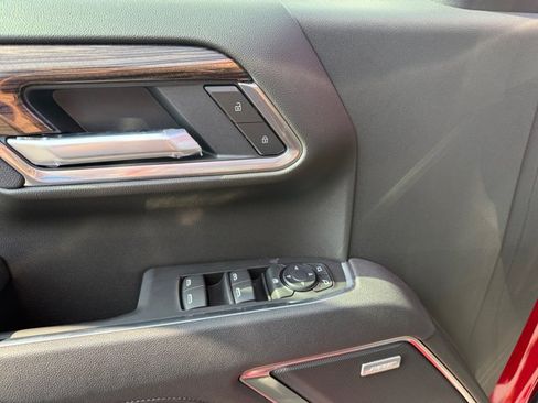 Used 2025 Chevrolet Silverado 1500 RST AWD/4WD image 14