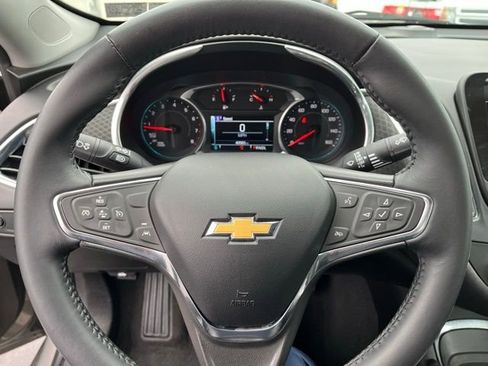 Used 2017 Chevrolet Malibu LT w/ Driver Confidence Package image 14