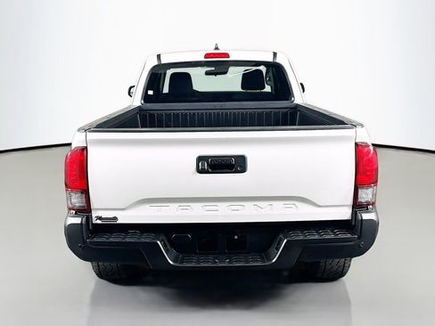 Used 2019 Toyota Tacoma SR image 6