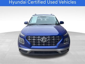 Certified 2025 Hyundai Venue SEL FWD video 2