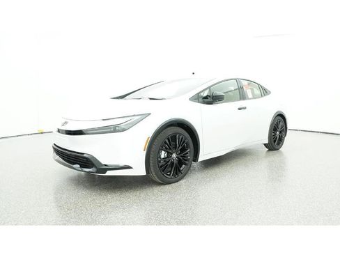 New 2026 Toyota Prius Plug-In Hybrid FWD image 17