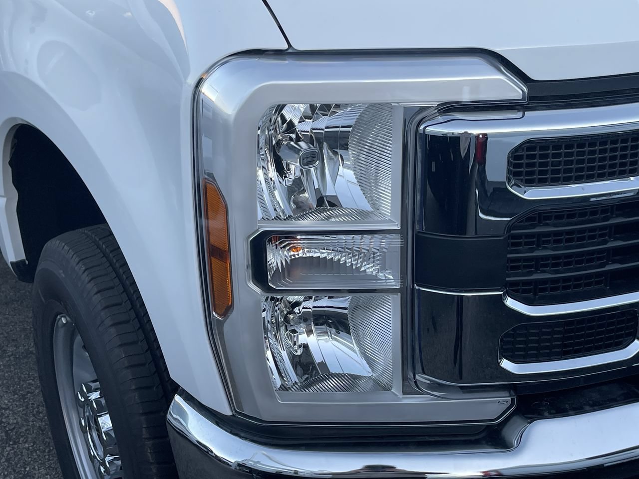 New 2026 Ford F350 XL w/ XL Chrome Package AWD/4WD image 7