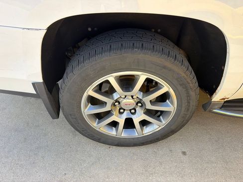 Used 2015 GMC Yukon XL Denali AWD/4WD image 13