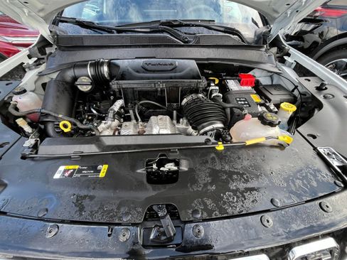 Used 2025 Jeep Compass Limited image 33