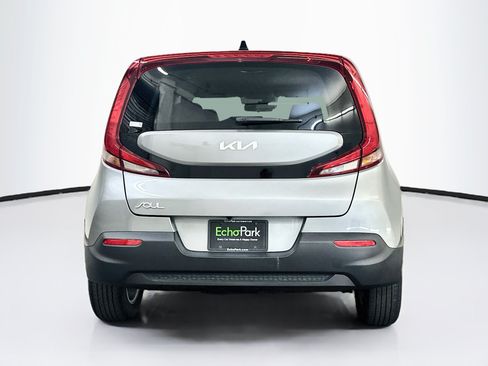 Used 2022 Kia Soul LX w/ Technology Package FWD image 7