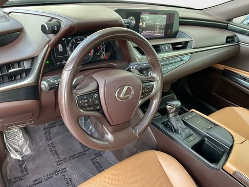 Used 2021 Lexus ES 250 image 12