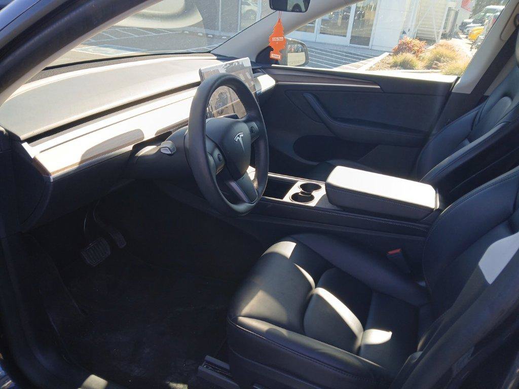 Used 2021 Tesla Model Y Long Range AWD/4WD image 12