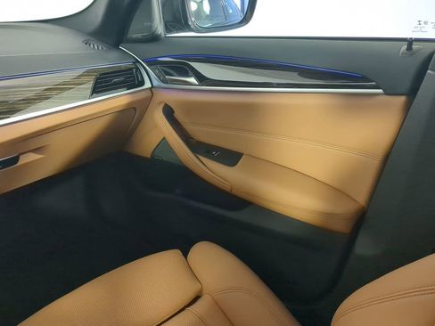 Used 2023 BMW 540i w/ M Sport Package image 20