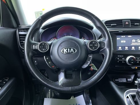Used 2019 Kia Soul + FWD image 19