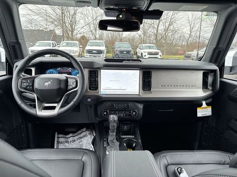 New 2025 Ford Bronco Outer Banks image 13