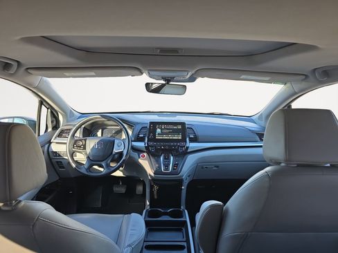 Used 2019 Honda Odyssey EX-L image 16