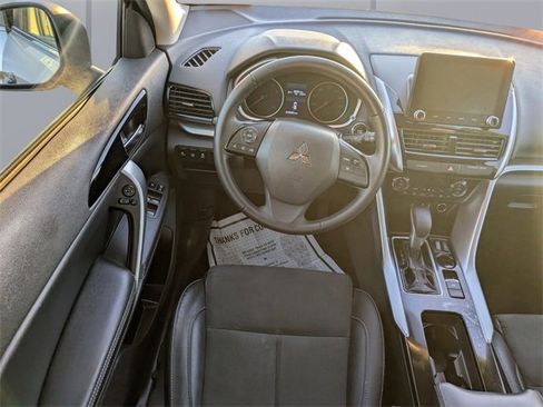 Used 2022 Mitsubishi Eclipse Cross SE image 16