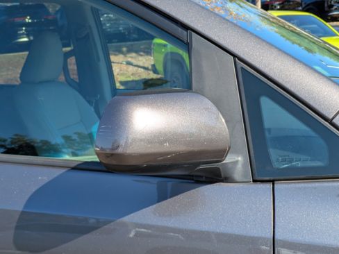 Used 2015 Toyota Sienna Limited image 12