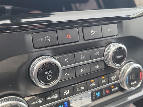 Used 2023 Ford Expedition Limited RWD image 34