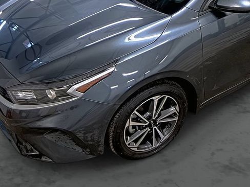 Used 2023 Kia Forte LXS FWD image 8