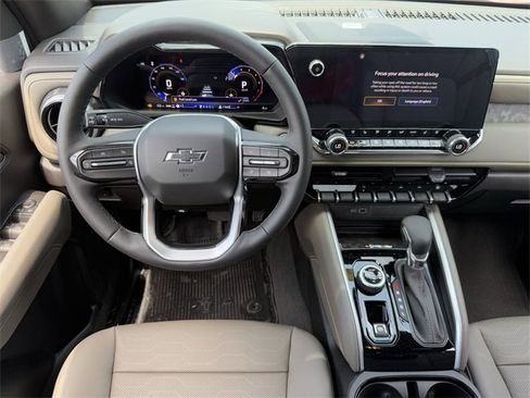 New 2025 Chevrolet Colorado ZR2 w/ Midnight Edition image 14