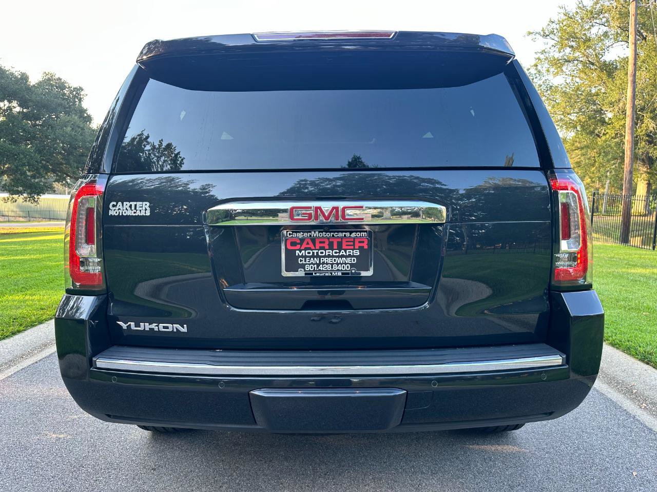 Used 2020 GMC Yukon Denali w/ Denali Ultimate Package RWD image 6