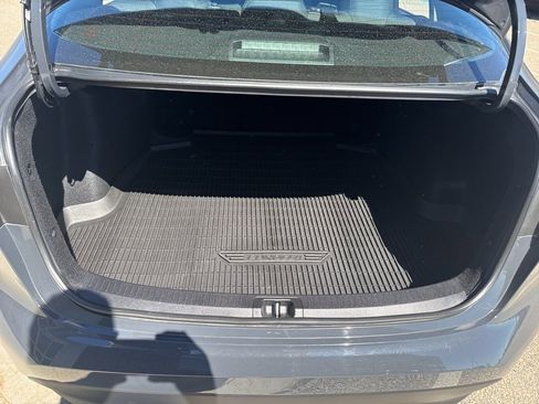 Used 2023 Toyota Corolla LE image 23