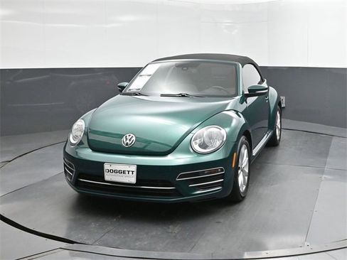 Used 2017 Volkswagen Beetle 1.8T Classic image 30