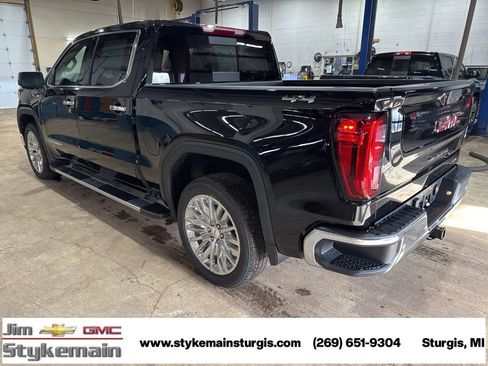 New 2026 GMC Sierra 1500 SLT w/ SLT Premium Plus Package image 6