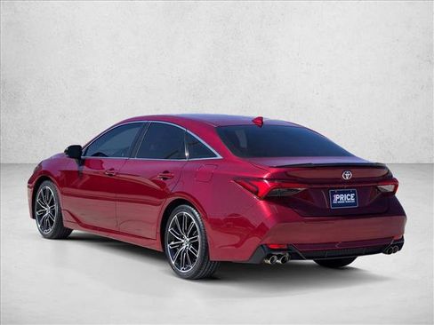 Used 2019 Toyota Avalon XSE FWD image 7