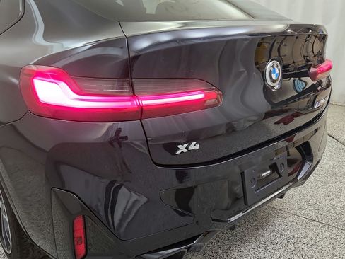 Used 2022 BMW X4 M40i AWD/4WD image 29