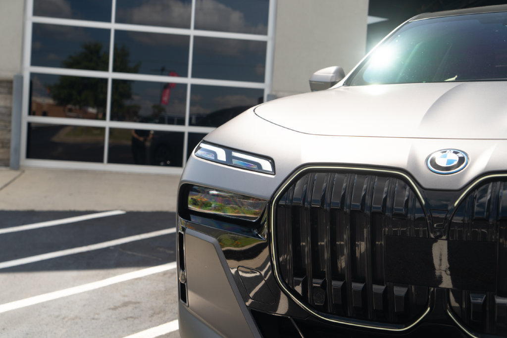 Used 2024 BMW i7 xDrive60 AWD/4WD image 6