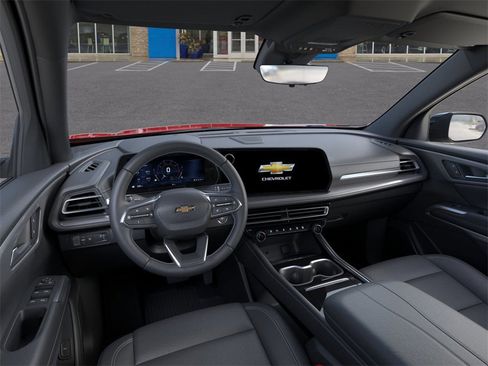 New 2026 Chevrolet Traverse LT w/ Driver Confidence Package image 15