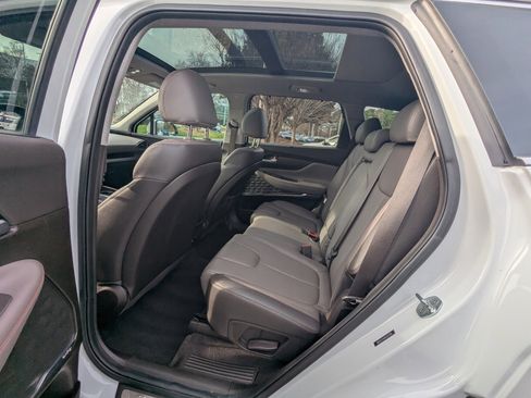 Used 2019 Hyundai Santa Fe AWD image 11