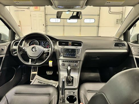 Used 2017 Volkswagen Golf Alltrack SEL AWD/4WD image 20