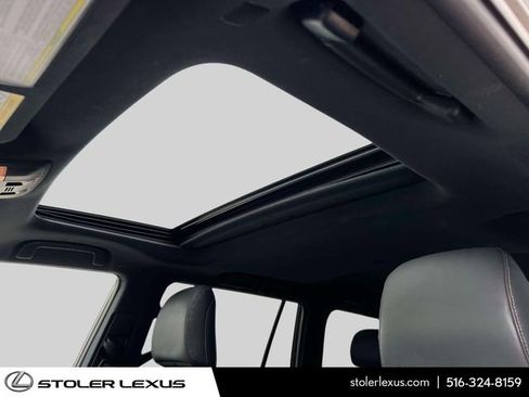 Certified 2023 Lexus GX 460 Premium w/ Premium Package image 19