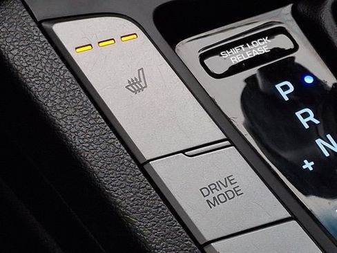 Used 2018 Hyundai Elantra Value Edition w/ Cargo Package image 24