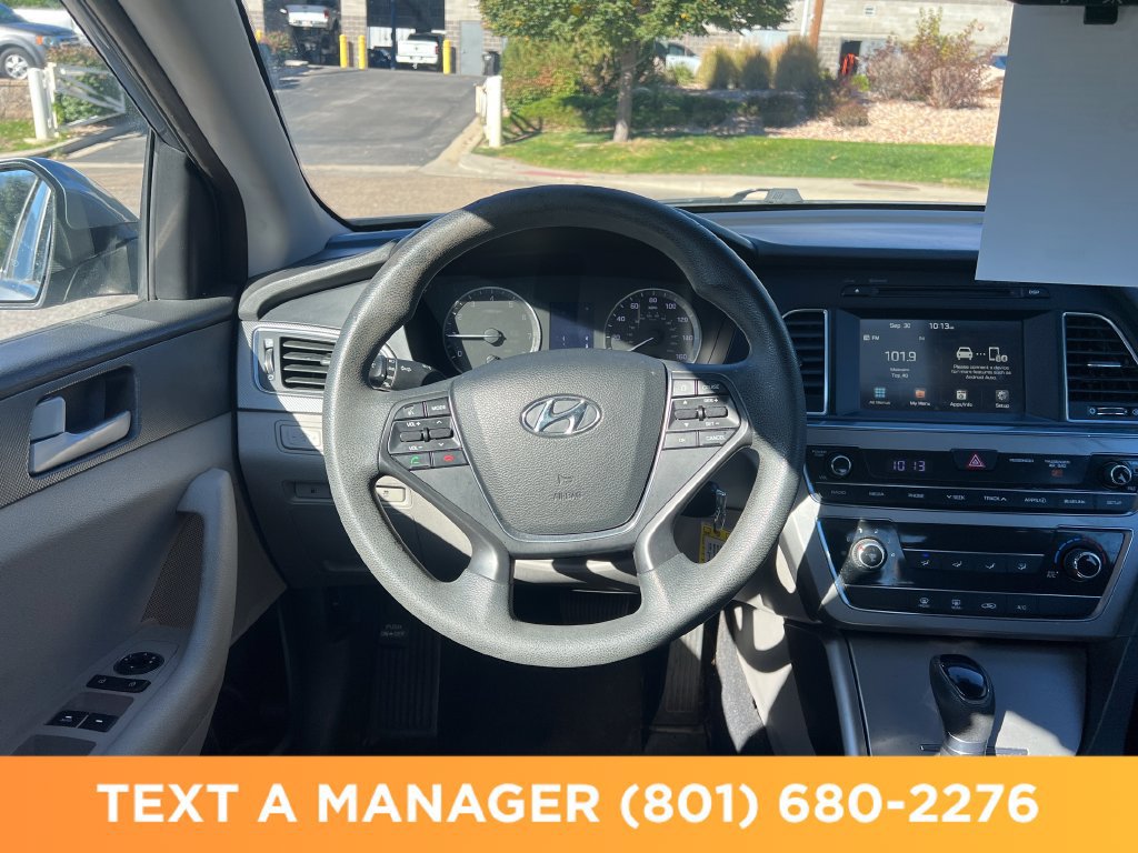 Used 2016 Hyundai Sonata SE FWD image 16