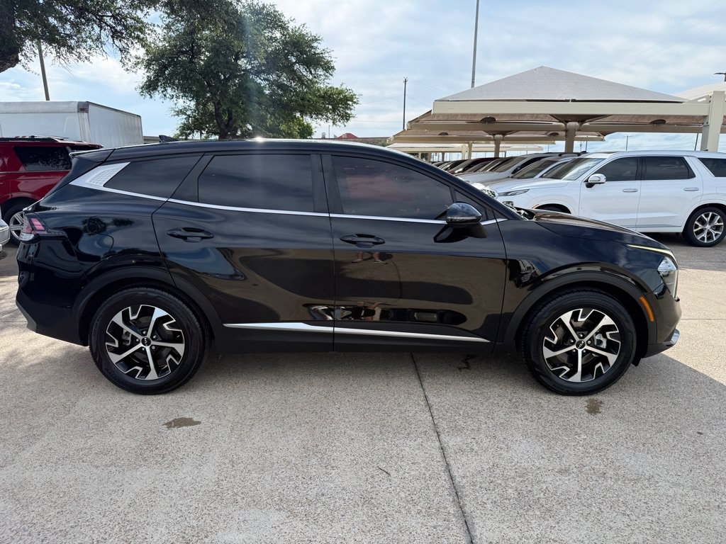 Used 2023 Kia Sportage EX FWD image 8