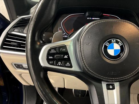 Used 2021 BMW X7 M50i image 35