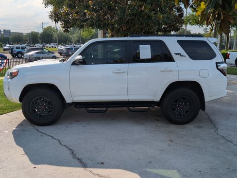 Used 2023 Toyota 4Runner TRD Off-Road Premium w/ Moonroof Package AWD/4WD image 7