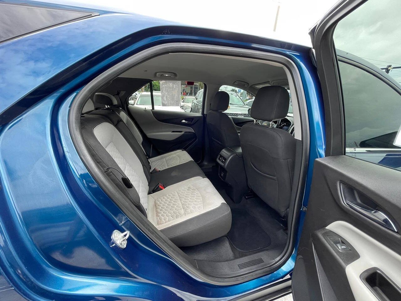 Used 2019 Chevrolet Equinox LT FWD image 14