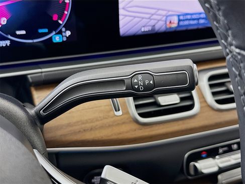 Certified 2025 Mercedes-Benz GLE 350 4MATIC image 18