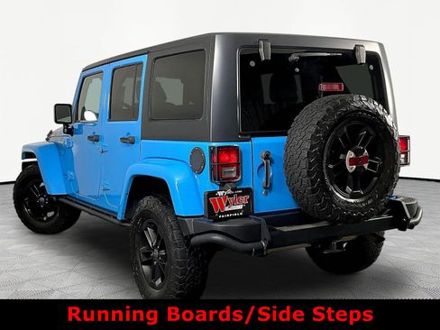 Used 2017 Jeep Wrangler Unlimited Sahara AWD/4WD image 4