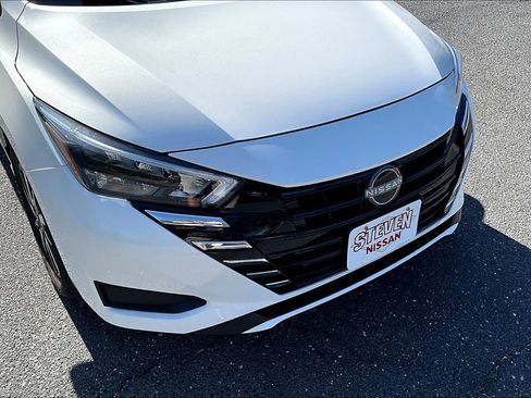 New 2025 Nissan Versa SV w/ Trunk Package image 32