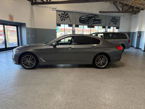 Used 2018 BMW 530e image 4
